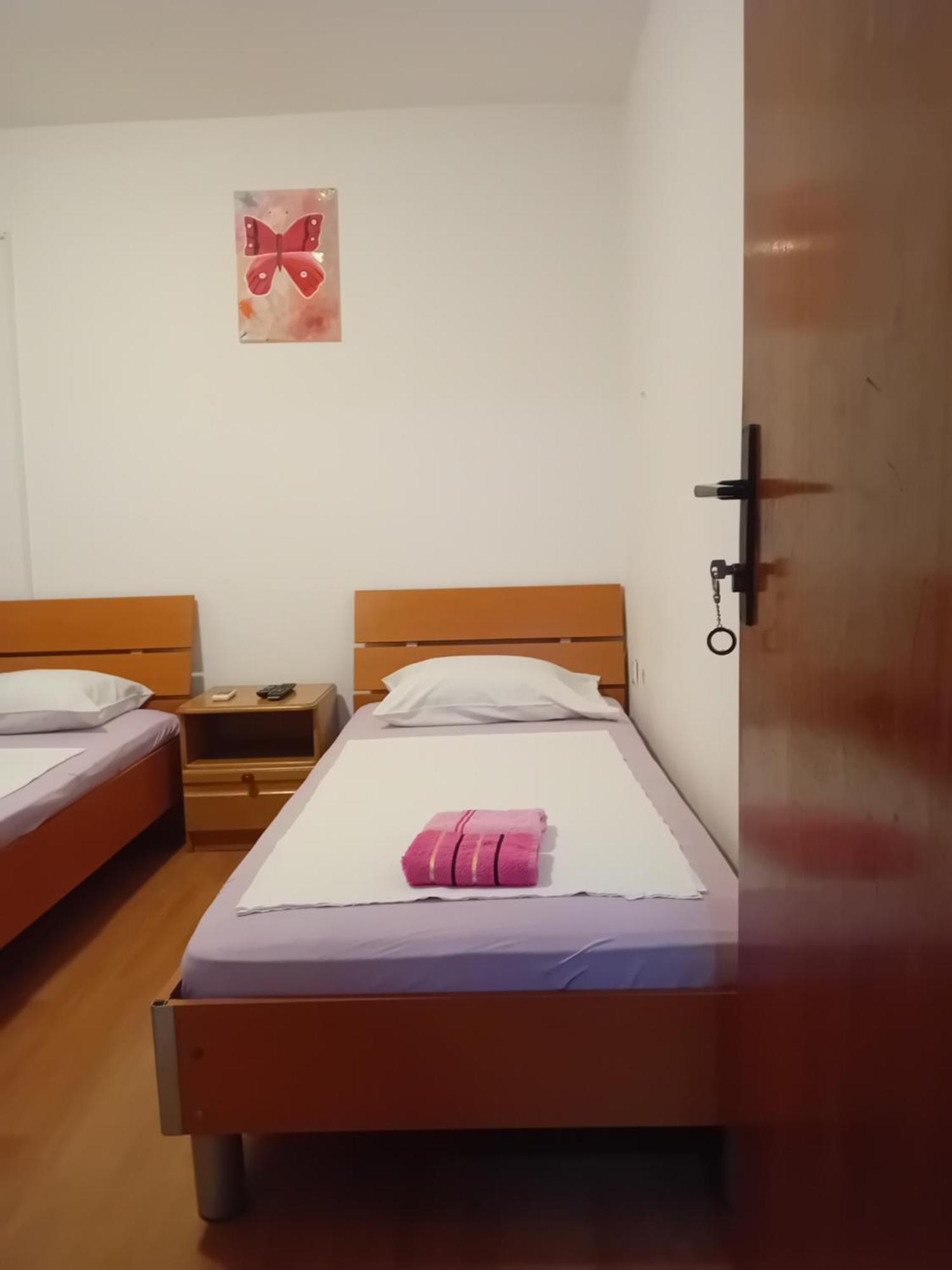 Sara Apartments Budva Luaran gambar