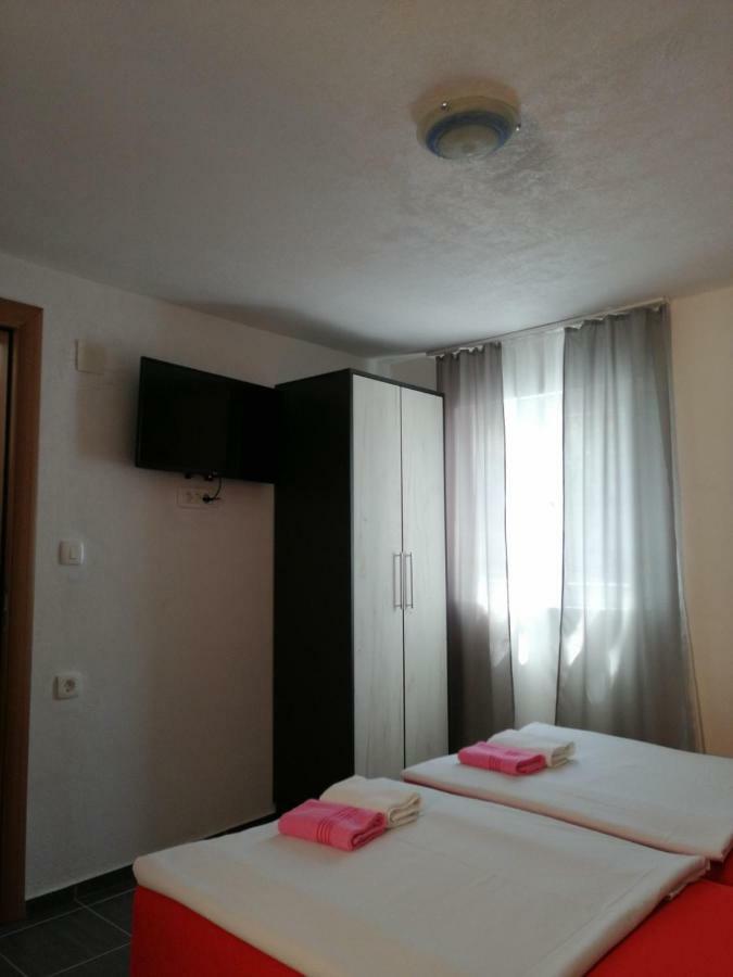 Sara Apartments Budva Luaran gambar
